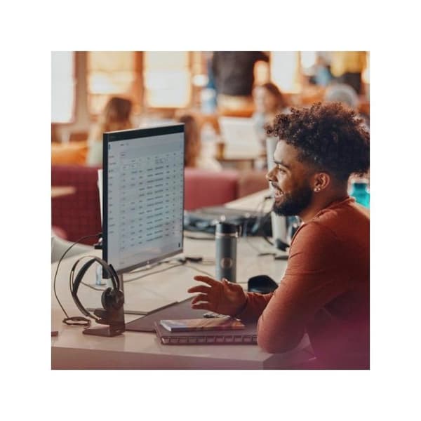 Poly Voyager Focus 2 Microsoft Teams-certificeret USB C-headset + USB-C/A-adapter - Microsoft Teams-certificering - Google Assistant