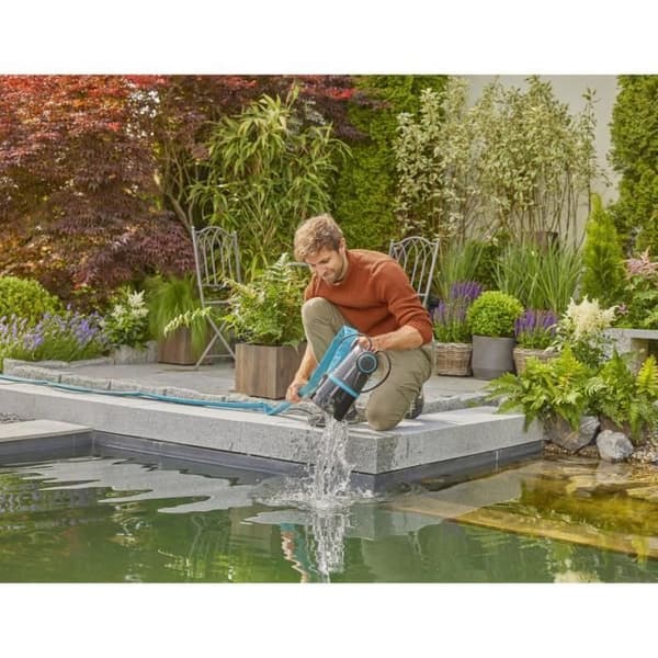 Afløbs pumpe - GARDENA - 20000 BASIC - Kapacitet 20000 l/h - Effekt 550 W - Flyder