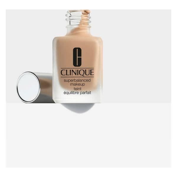 Clinique Superbalanced Liquid Makeup Primer
