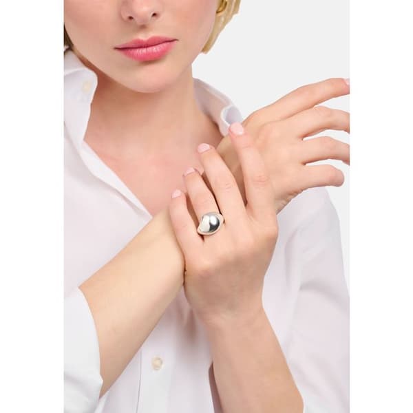 Organisk ring i vattendroppeform i silver