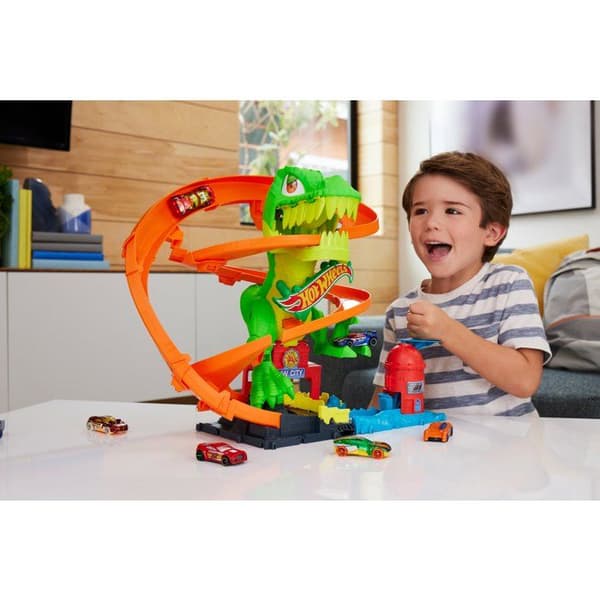 Hot Wheels-T-Rex Eldslagsmål-Dinosaurie Set Med Lastbil - 4 år+- JBM73