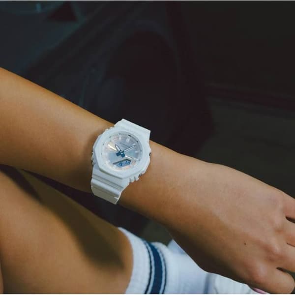 Casio Klocka - Kvinnor - GMA-P2100PC-7AER