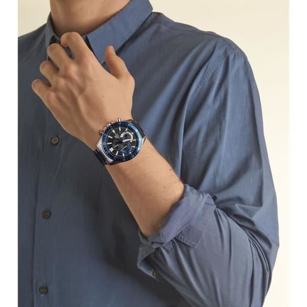 CASIO EDIFICE Klocka i grått rostfritt stål