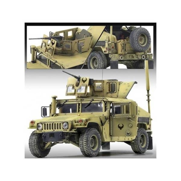 Maquette M1151 beväpningsbärare