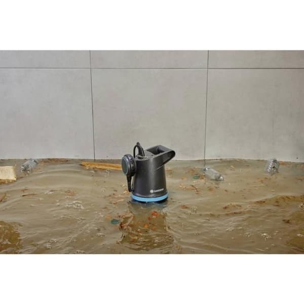 Afløbs pumpe - GARDENA - 20000 BASIC - Kapacitet 20000 l/h - Effekt 550 W - Flyder