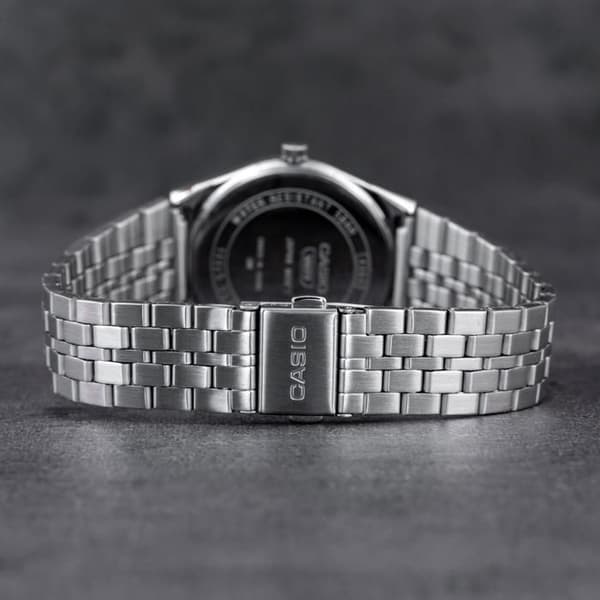 Casio MTP-B145D-2A2VDF Klocka för män Kollektion 35 mm 5 ATM