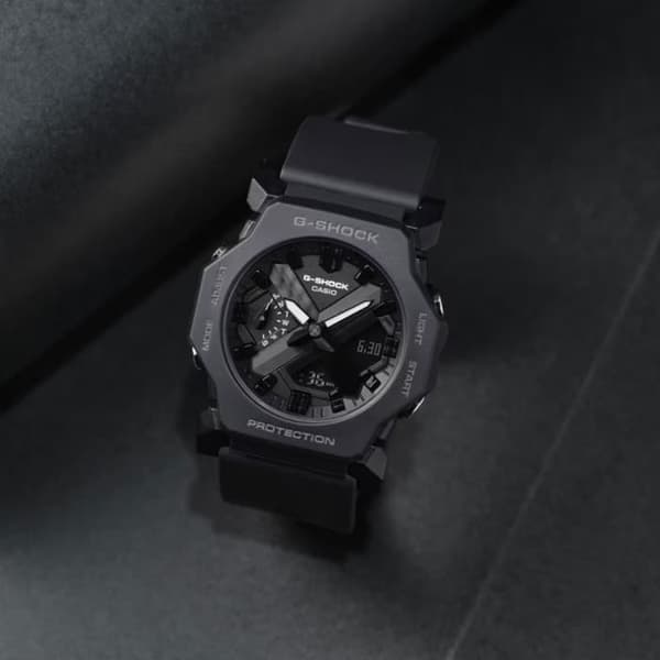 Ur - CASIO - GA-2300-1AER - Sort - Vandresistent 20 bar - Kvarts