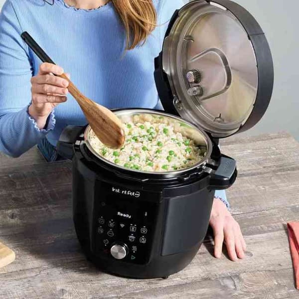 Multikokare - INSTANT POT - Plus Wifi - 5,7 L - 9 program - Svart