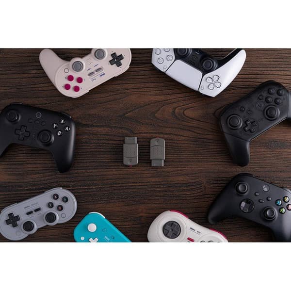 8Bitdo Bluetooth-adapter til Sega Saturn & Windows