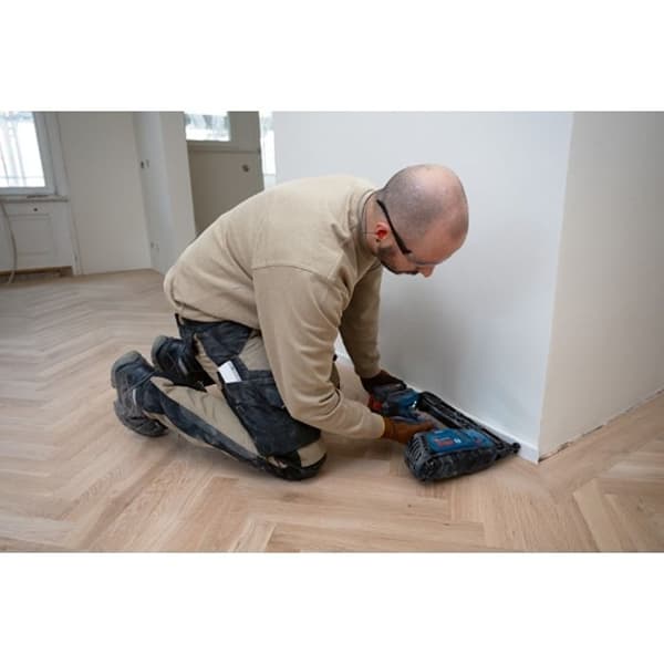 Træklipper - BOSCH - GNH 18V-64-2 - Trådløs - 18V - Professionel