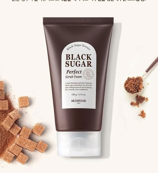 SVART SOCKER PERFEKT SKRUBB SKUM 180g