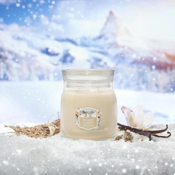 YANKEE CANDLE Giara Medium i glas Vanilla Flurries