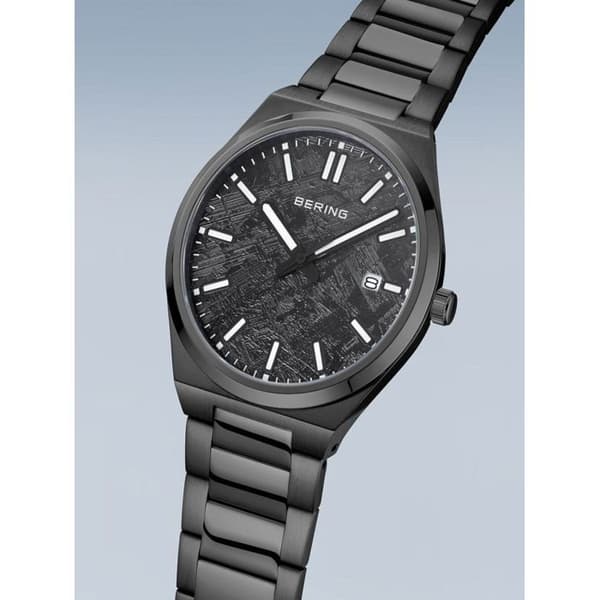 Bering 17639-722 Klocka herr Classic 39 MM 5 ATM