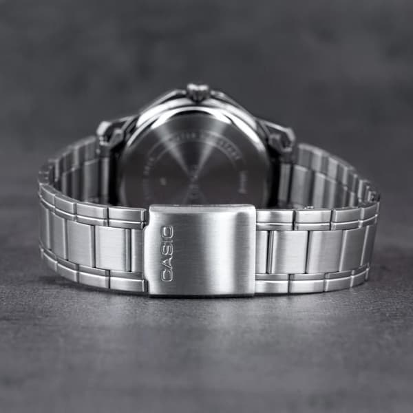 Casio MTP-V004D-7CUDF Klocka för män 41,5 mm 3 ATM