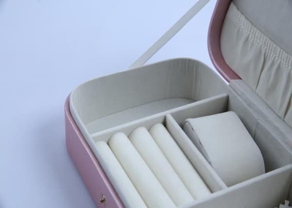 Smyckeslåda - GENERISK - M18 - Rosa - Elegans - Chic