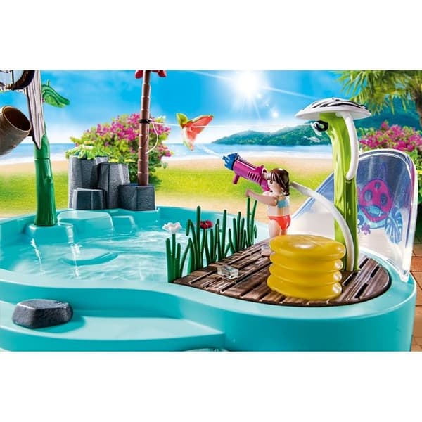 Familjeglädje Pool med vattenstråle