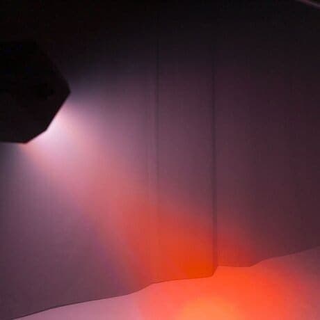 BeamZ MultiAce2 RGB-UV och Strobe LED-ljuseffekt - 2-i-1