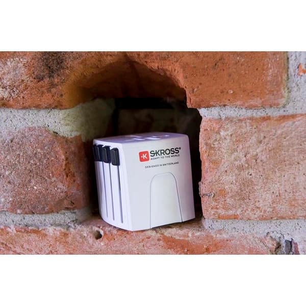 Reseadapter - SKROSS - MUV Micro - Universell - Kompakt - Vit