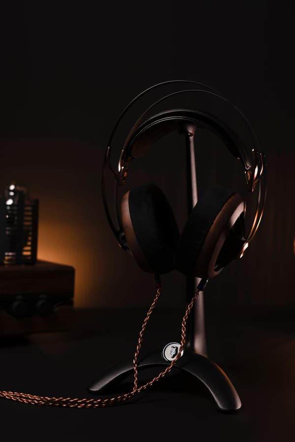 Meze Audio Manta