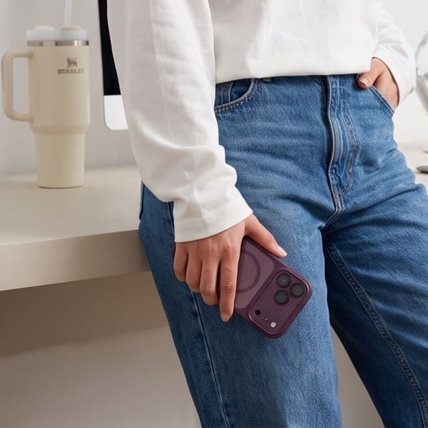 Tech-Protect MagPeak MagSafe CC Skal för iPhone 18 Pro Max - Dark Cherry