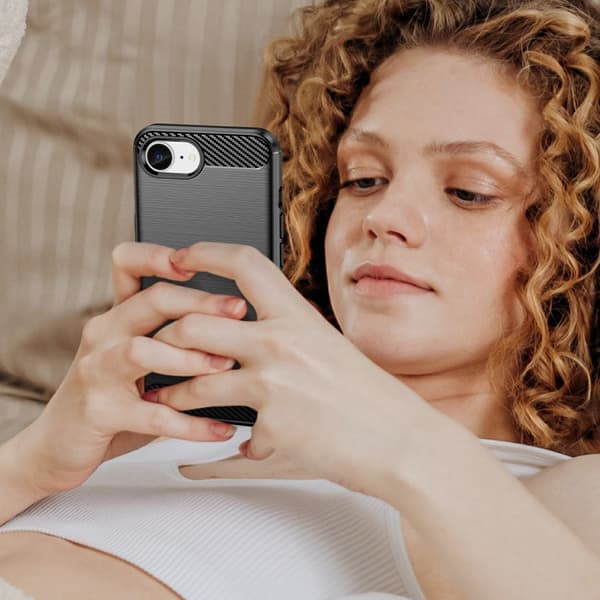 SKALO Armor Carbon Cover til iPhone 17e