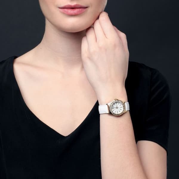GUESS Kvinna Klocka W13103L1