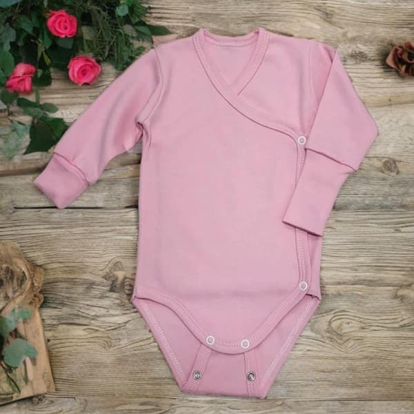 GROWING bodysuit til PIGE 74/80 lange ærmer NIKKELFRI trykknapper LYSEPROSA
