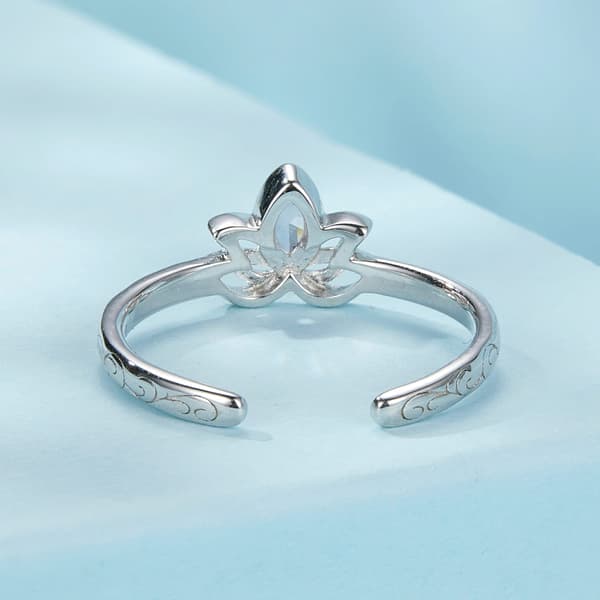 Justerbar silverring med lotusblomma i 925 silver