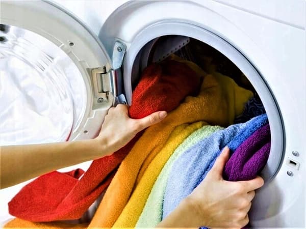 DASH Color Detergent 3-i-1 vaskemiddelkapsler 60 stk.