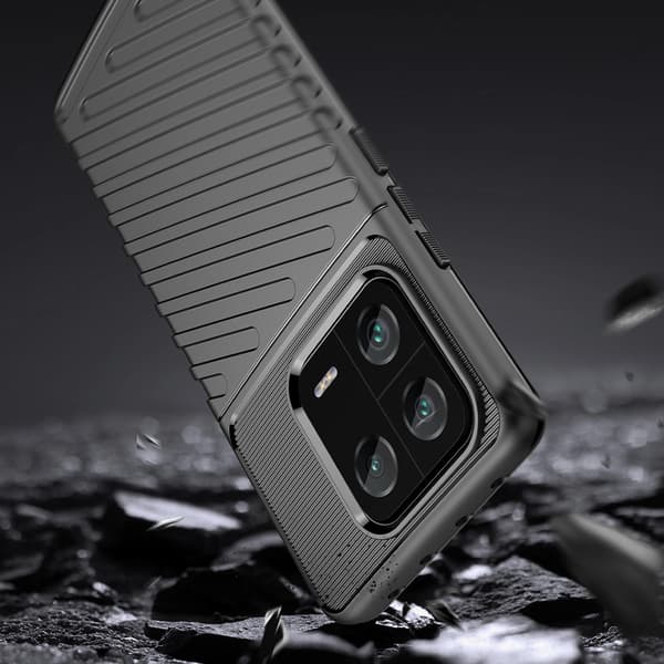 Thunder Case -kotelo Xiaomi 13 Prolle, silikonisuojus, musta