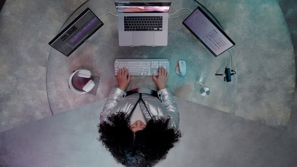 Logitech MX Keys S trådlöst tangentbord