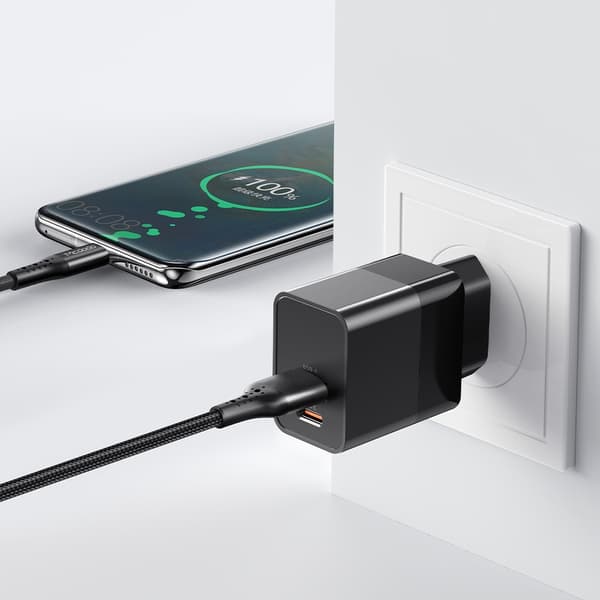 MCDODO SNABB VÄGGLADDARE FÖR IPHONE TYP C 2X USB USB-C PD 20W KABEL