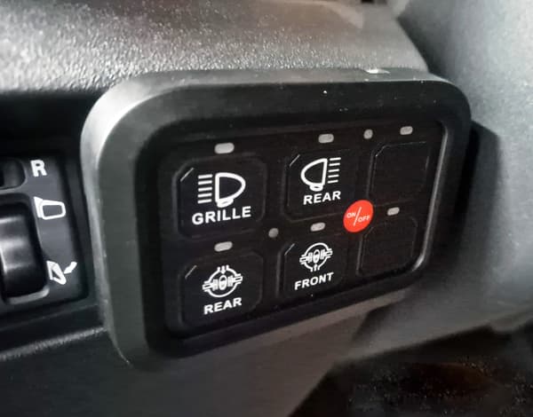 Universell kontrollpanel för elektriska apparater x6
