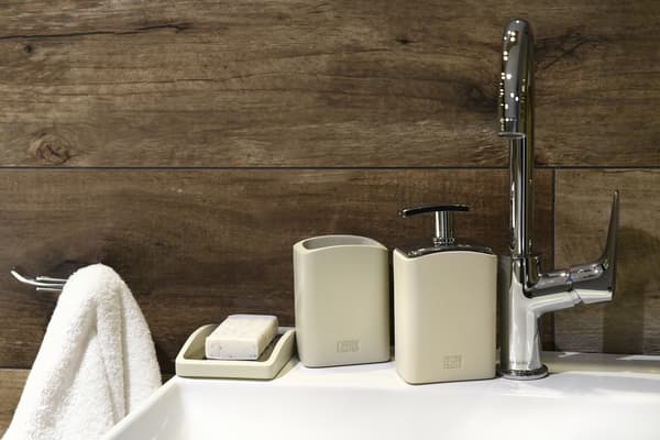 Tvålpump 230 ml AWD INTERIÖR Freya 1339 beige modern