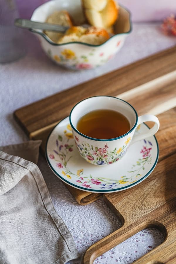 KOP MED UNDERKOP TIL KAFFE OG TE 250 ml KERAMISK FRU BLOMST