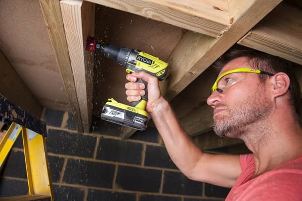 148643 RYOBI borrskruvdragare 18 V
