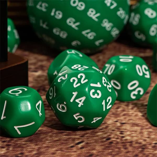 RPG-noppaa vihreä 15 nopan setti
