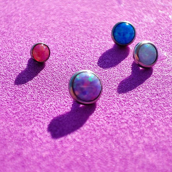 Titanmutter med opal OP17 - TNA-007 1.6/3