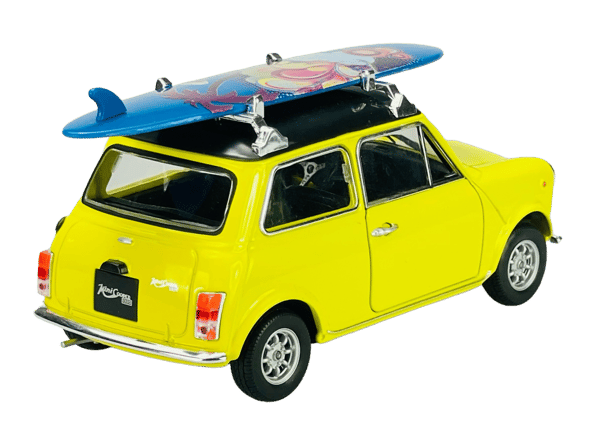 Welly Mini Cooper 1300 gul med bräda 1:24 22496
