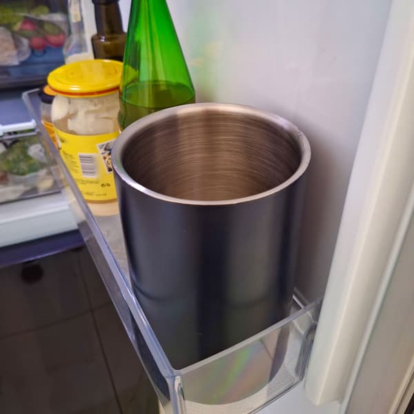 ISHINK 1,5L SVART FLASKHINK