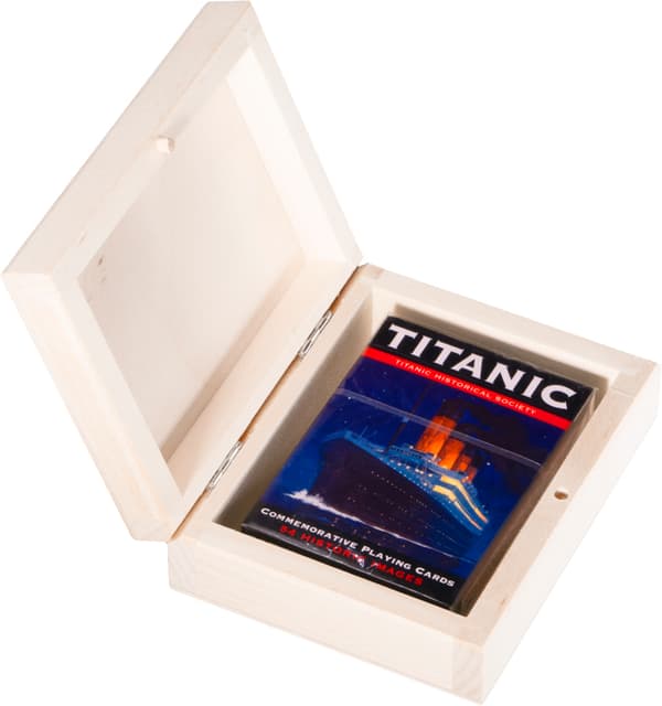 PIATNIK TITANIC -pelikortit puulaatikossa