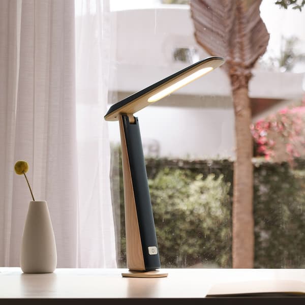 LED-skrivebordslampe i topkvalitet, sort, Milagro ML2247