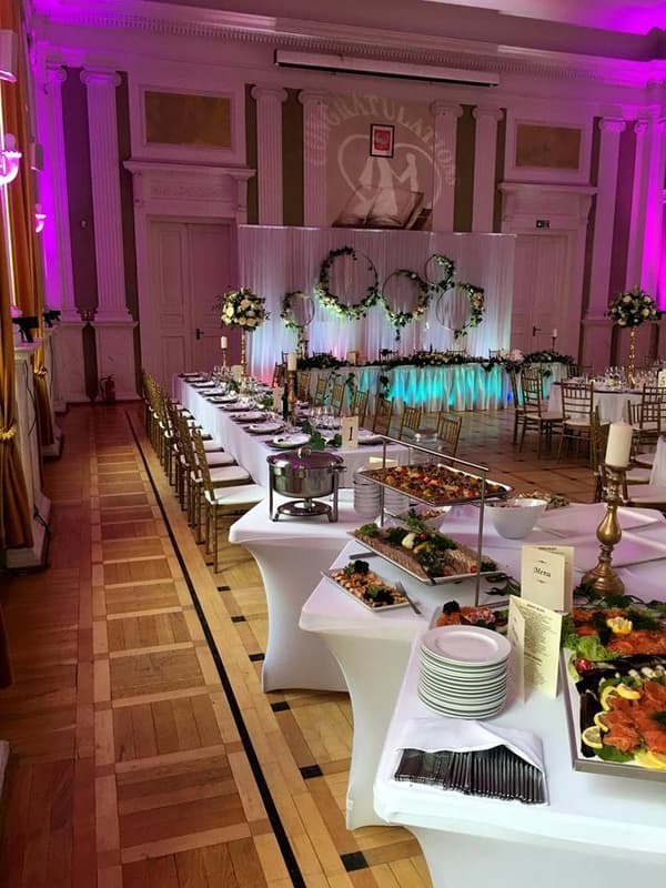 Elastiskt slät vit duk för cateringbord 200x90cm 180g