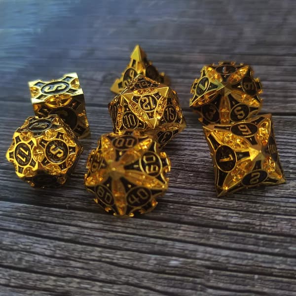 Hidden Treasure RPG Dice -setti, 7 metallinoppaa