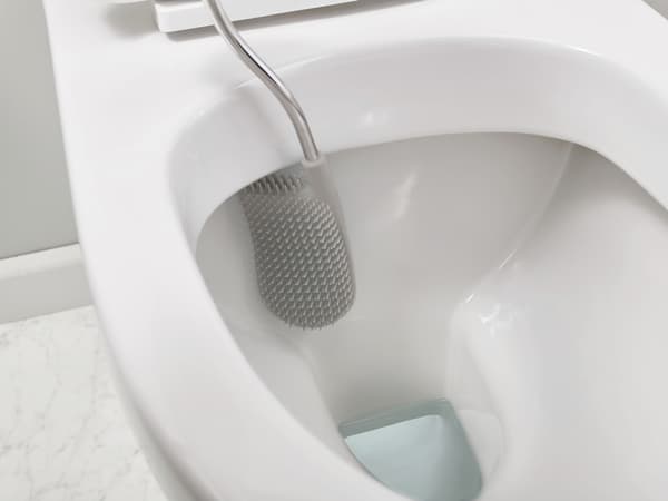 Joseph Joseph Flex minimalistisk stängd toalettborste
