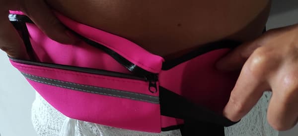Pink justerbar løbepung med flaskeholder
