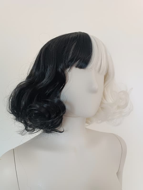Paryk Cruella de Vil cosplay sort og hvid krøller