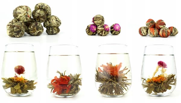 Kanna 0,6 l + 4 st blommande teer Sett