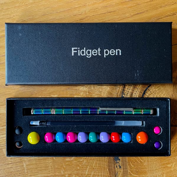 Antistress magnetisk metallfleecepenna multifunktionell som present