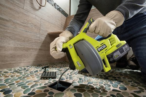 182913 RYOBI Avloppssugare för rör 18V